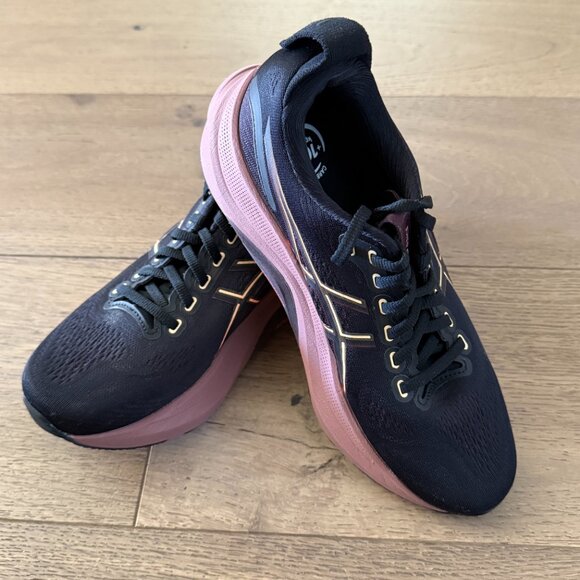 Asics Gel- Kayano 32 size 7.5 Black/Dark Current (pink) - Picture 3 of 6